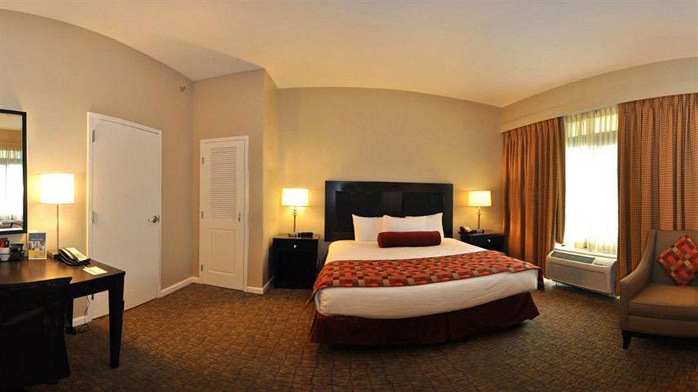 Freepoint Cambridge, Tapestry Collection By Hilton 4*
