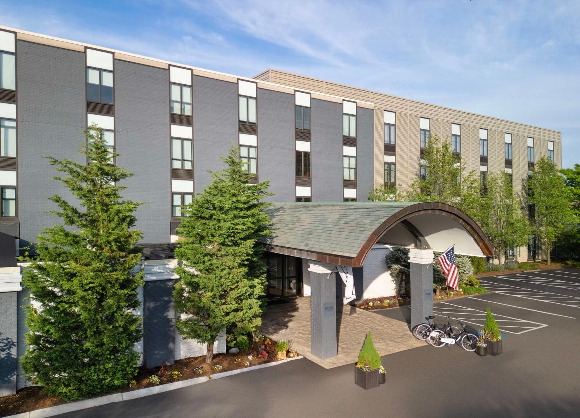 Freepoint Cambridge, Tapestry Collection By Hilton Hotel