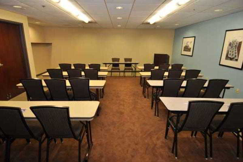 Freepoint Cambridge, Tapestry Collection By Hilton Cambridge